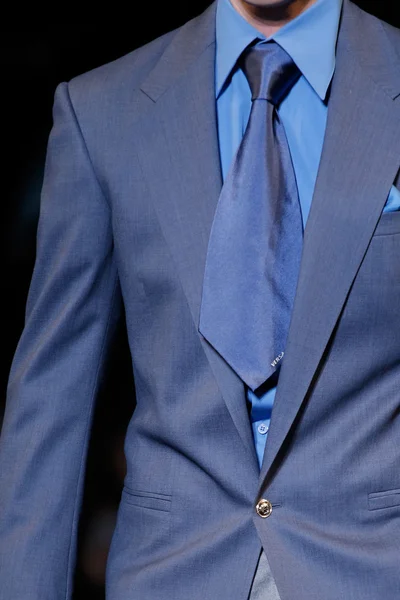 Look 75